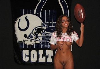 Little Hottie Says "go Colts!!!"