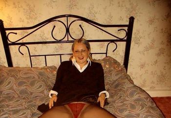 Yorks Milf Cazzy In More Nylons