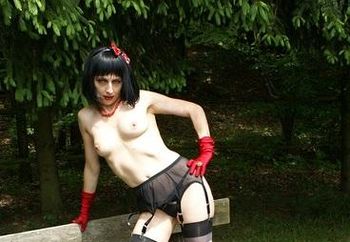 Dina, the sexy mimi