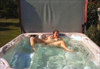 Muffin Top in the Hot Tub