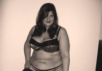 Samantha BBW does Pin Up