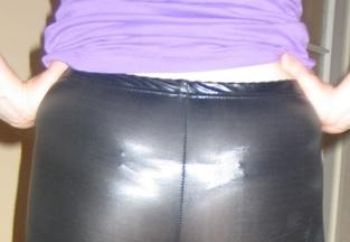 slut in latex leggins