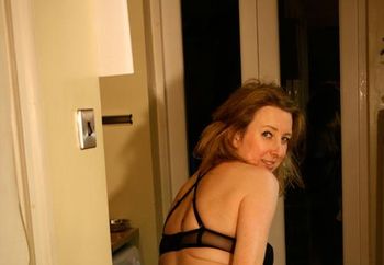 Horny Amanda Jane Amateur British Wife