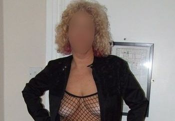 Mature Louise - Fishnet and Heels 