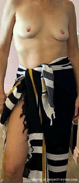 British Mom of 8 - image1
