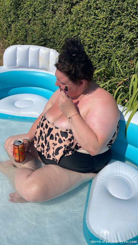 Me and my body for you to wank over xx - image4