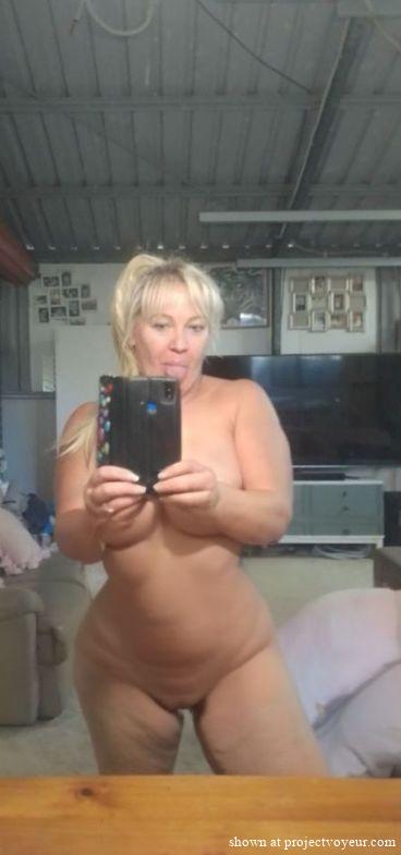 Horney  blond - image6