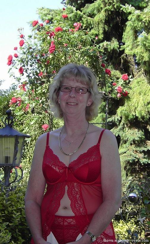 Petra in lingerie / Petra in Dessous - image4