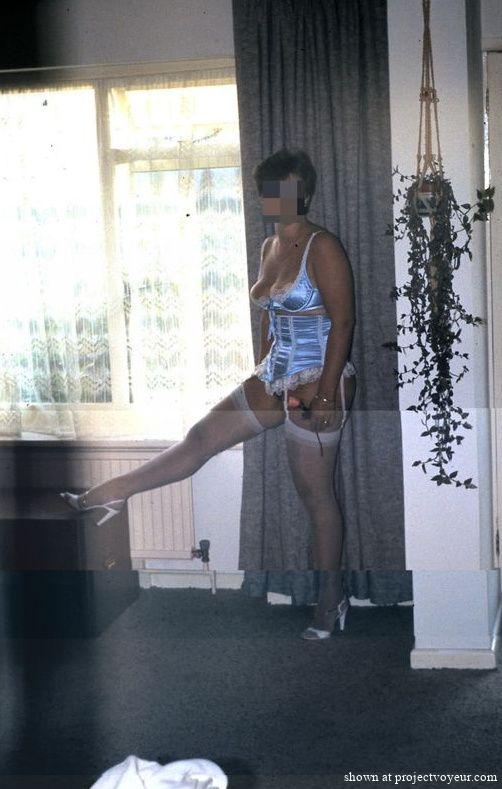 M in blue satin - image3