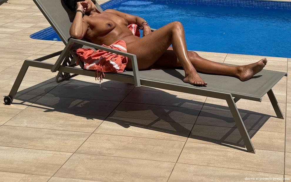 Elsa loves tributes  - image1