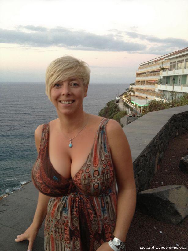 holiday girl! - image1