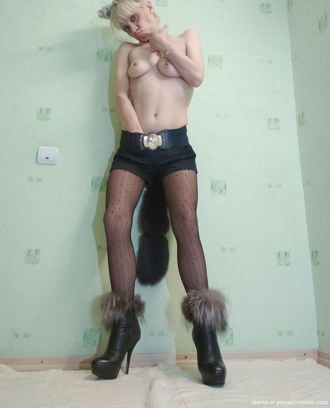 black boots - image2