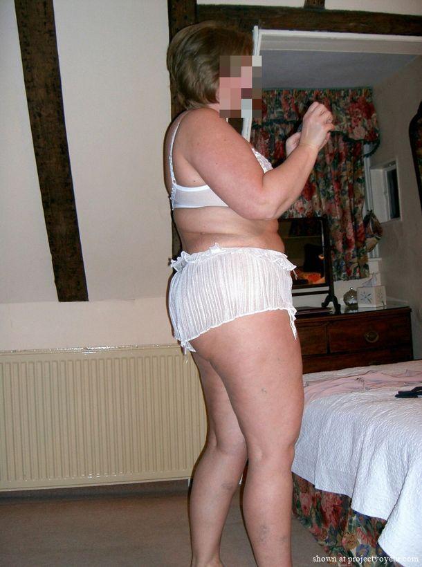 At Ye Olde Inn - image3