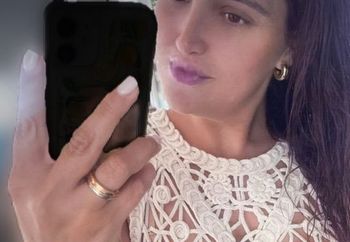 Ellen sensual