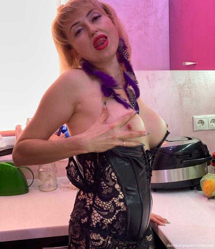 sexy redhead - image4