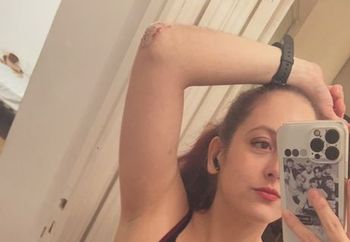 Camelia, sevillana tetona en topless