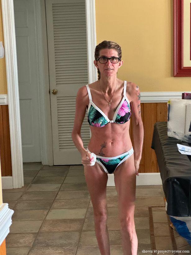 Skinny Becky bikini pictures  - image2