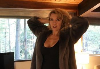 HOTWIFE 8