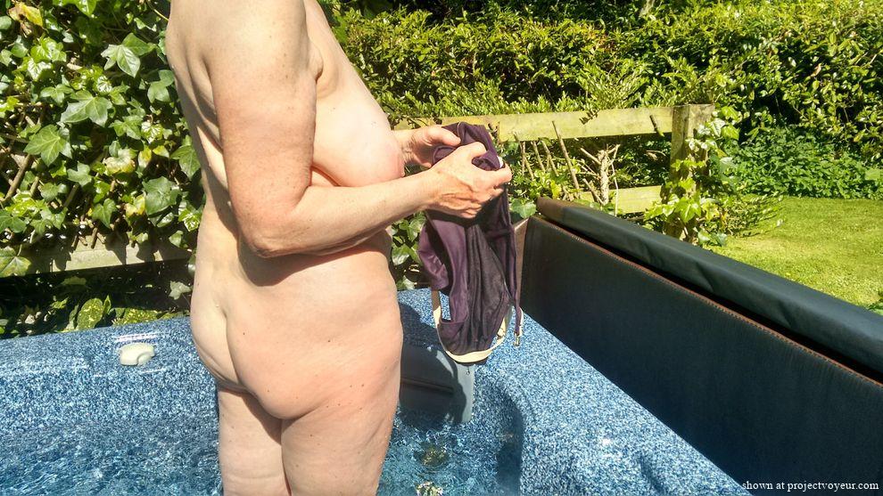 My hot wife - image2