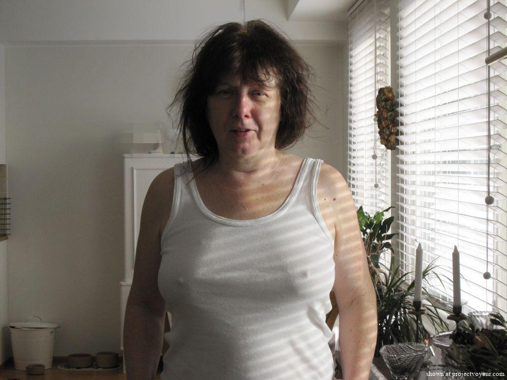 Mature mom - image1