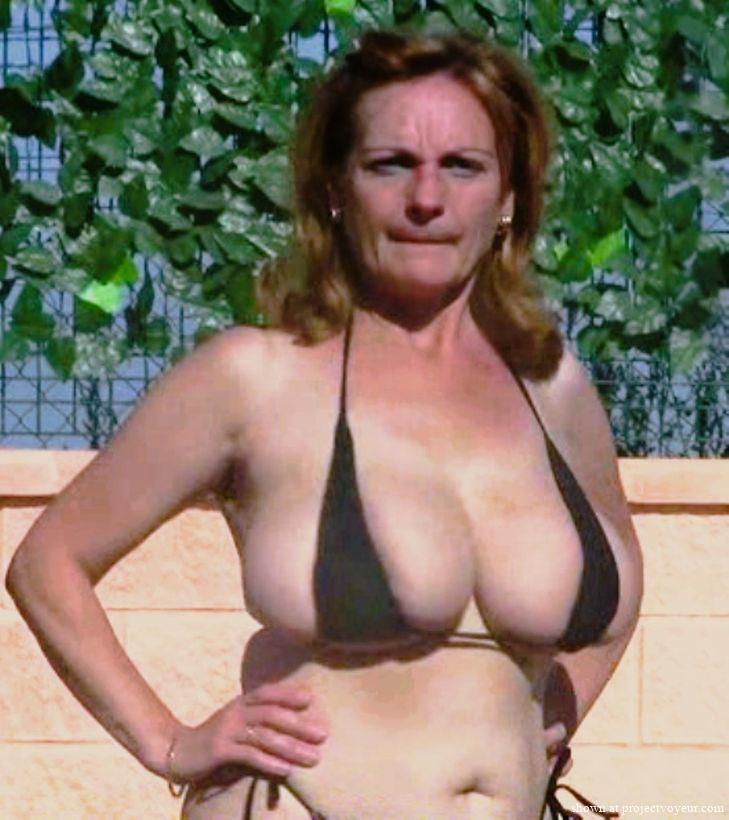 Explorando la piscina del hotel - image7