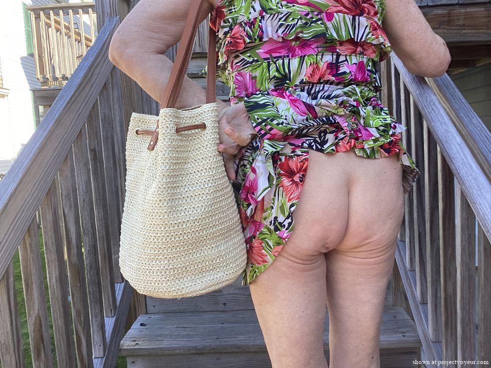A little nude in public  - image3