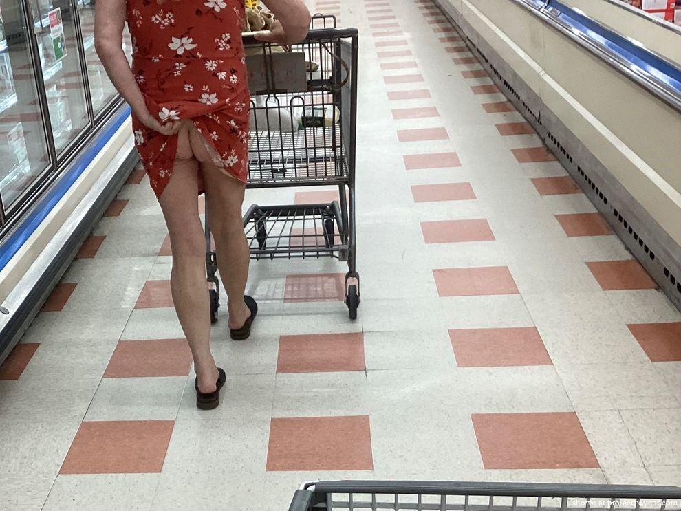 A little nude in public  - image4