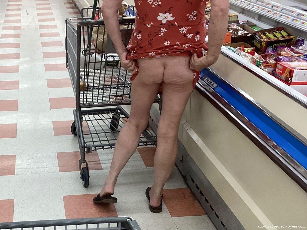 A little nude in public  - image5