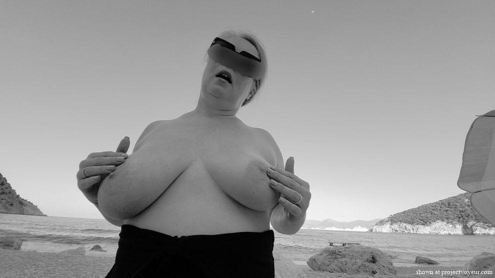 Kez posing in the sun - image1
