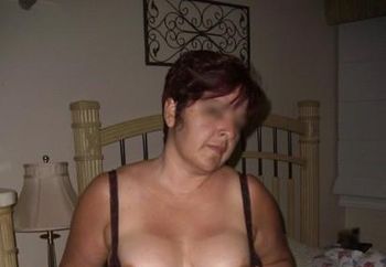 Mature latina enjoys BJ