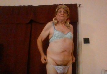 SissyCD