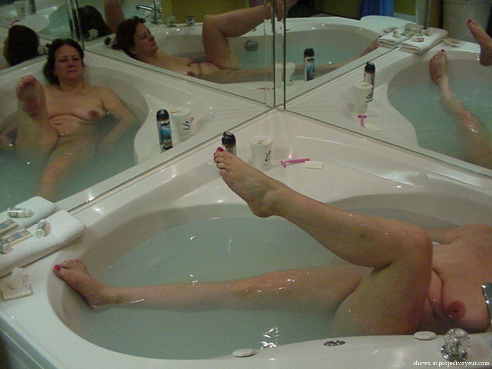 MOTEL BATH TUB - image7