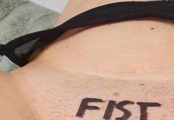 Mini fisting