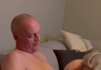 Mature milf sucking and fucking