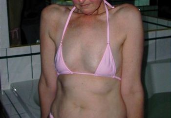 Wife I Pink Bikini