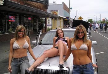 car show girls