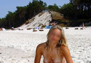 Milf Likes Exposing Her Bottom & Nipples To Sun ;-)