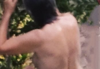 Hi