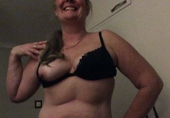Lisa’s 38d tits for your...